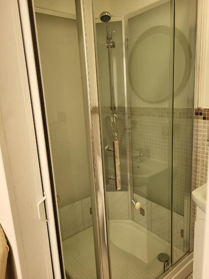 Pension Haus Baron 1 Neckarau マンハイム エクステリア 写真