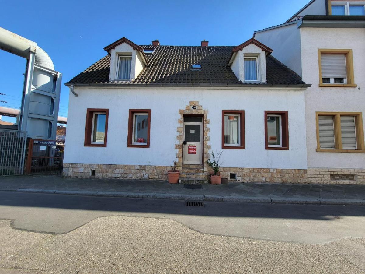 Pension Haus Baron 1 Neckarau マンハイム エクステリア 写真