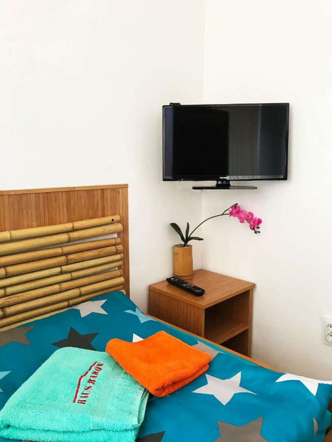 Pension Haus Baron 1 Neckarau マンハイム エクステリア 写真